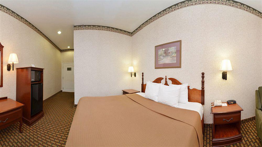 Best Western Bradbury Inn&Suites Perry Exterior foto